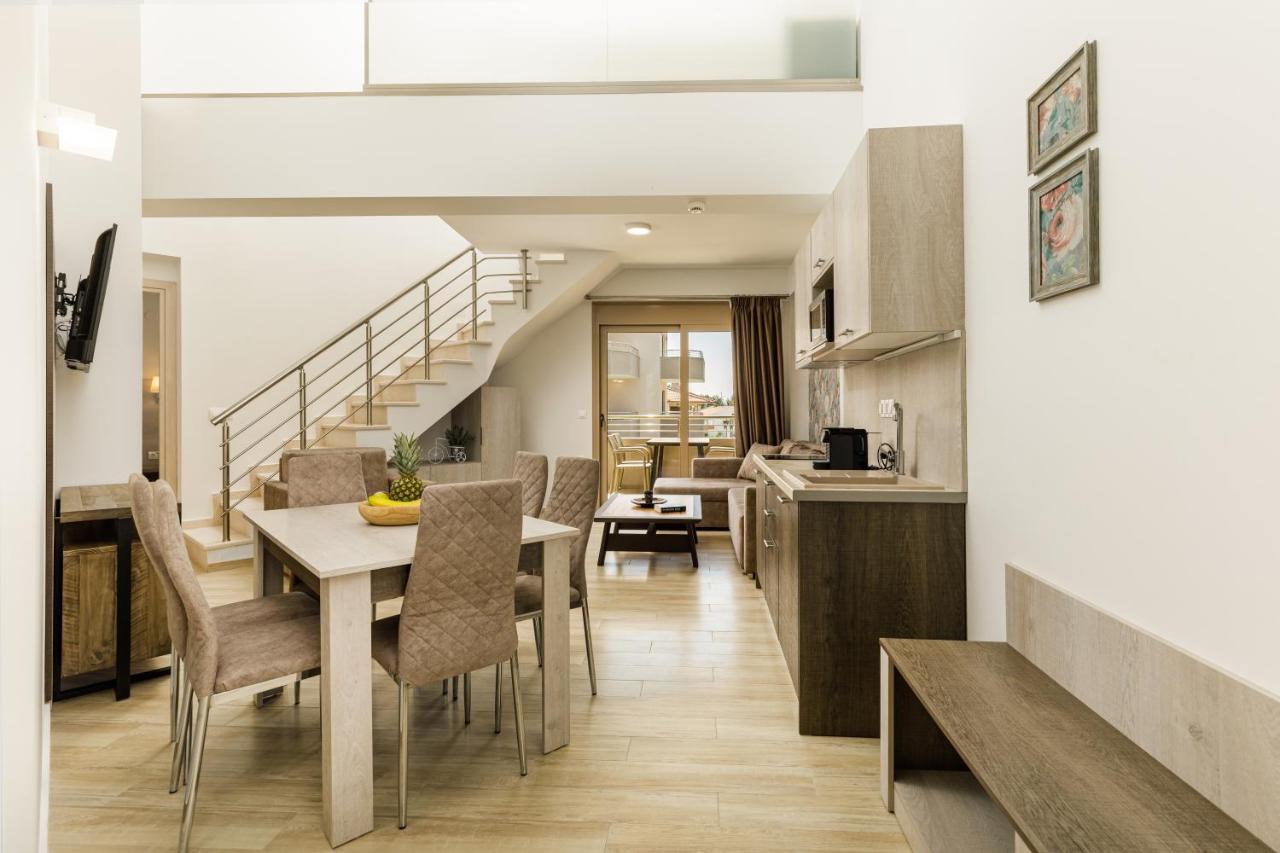 Aria Garden Suites นิกิติ ภายนอก รูปภาพ