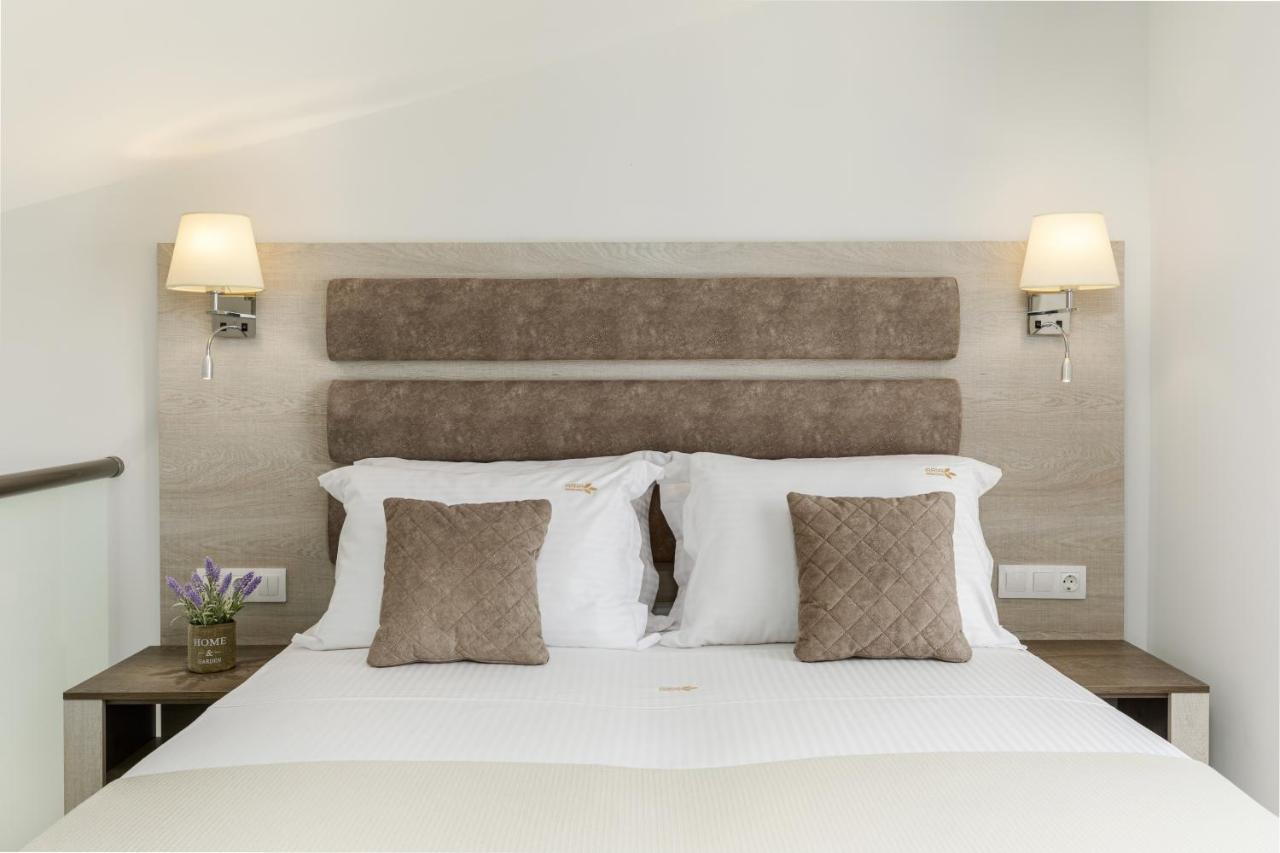 Aria Garden Suites นิกิติ ภายนอก รูปภาพ