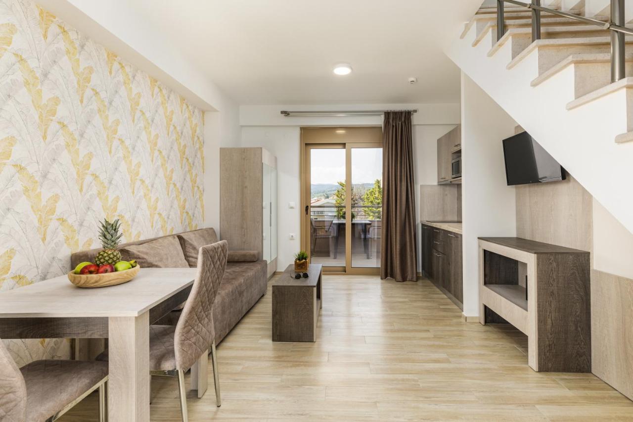 Aria Garden Suites นิกิติ ภายนอก รูปภาพ