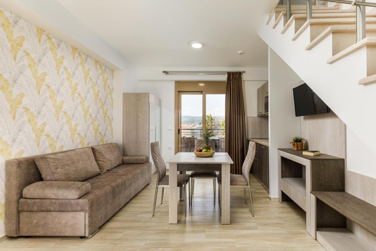 Aria Garden Suites นิกิติ ภายนอก รูปภาพ